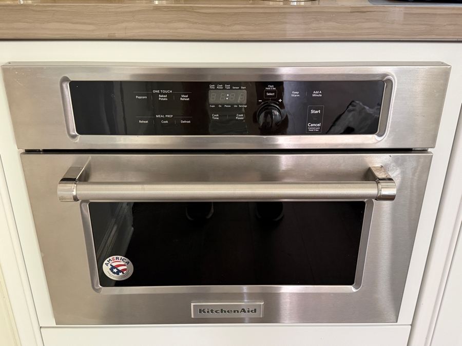 KitchenAid 24-Inch Built-In Microwave Oven With Stainless Steel Frame Trim Kit Model KMBS104ESS02 Retail $1,949 [Photo 2]