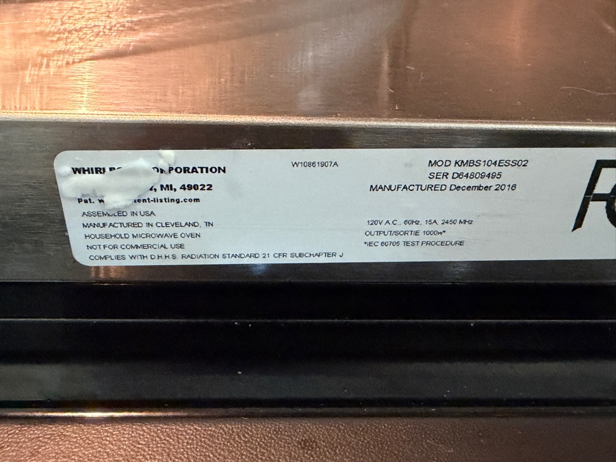 KitchenAid 24-Inch Built-In Microwave Oven With Stainless Steel Frame Trim Kit Model KMBS104ESS02 Retail $1,949 [Photo 7]