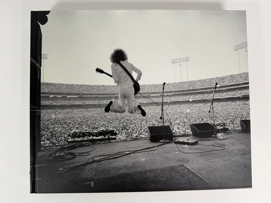 Hardcover Book Jim Marshall: Show Me the Picture by Amelia Davis Retails $55 [Photo 3]