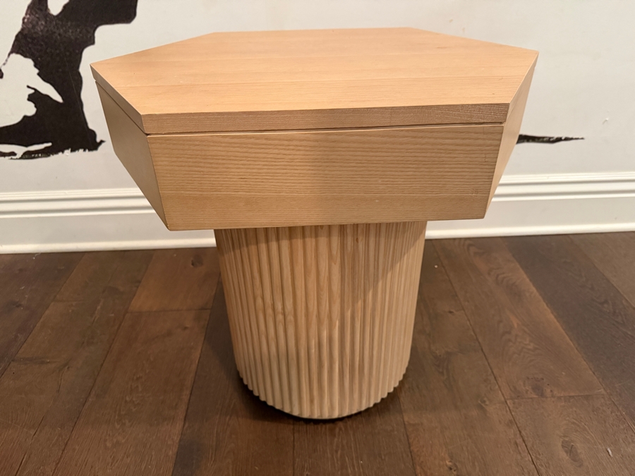 Wooden Pedestal Nightstand with Drawer 24'W X 18'D X 22'H [Photo 3]