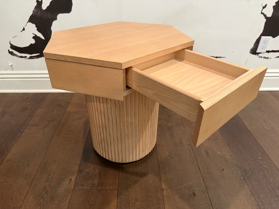 Wooden Pedestal Nightstand with Drawer 24'W X 18'D X 22'H [Photo 5]