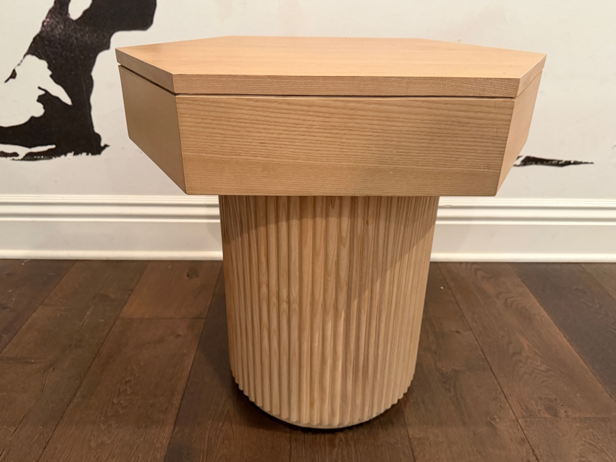 Wooden Pedestal Nightstand with Drawer 24'W X 18'D X 22'H [Photo 2]