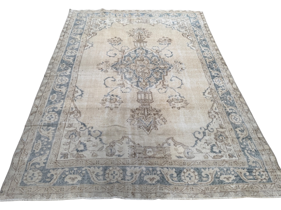 Handmade Wool Kilim Rug Made in Turkey by Revival Rugs 73' X 115'