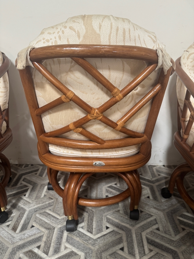 Just Added - Set Of (4) King's Collection Vintage Rattan Swivel Caster Dining Chairs With Monstera Leaf Cushions 23'W X 30'D X 34'H [Photo 6]