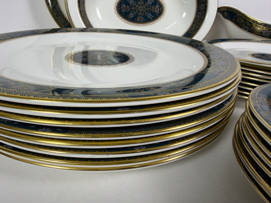 Just Added - Royal Doulton English Fine Bone China Set Carlyle Pattern H 5018 [Photo 4]