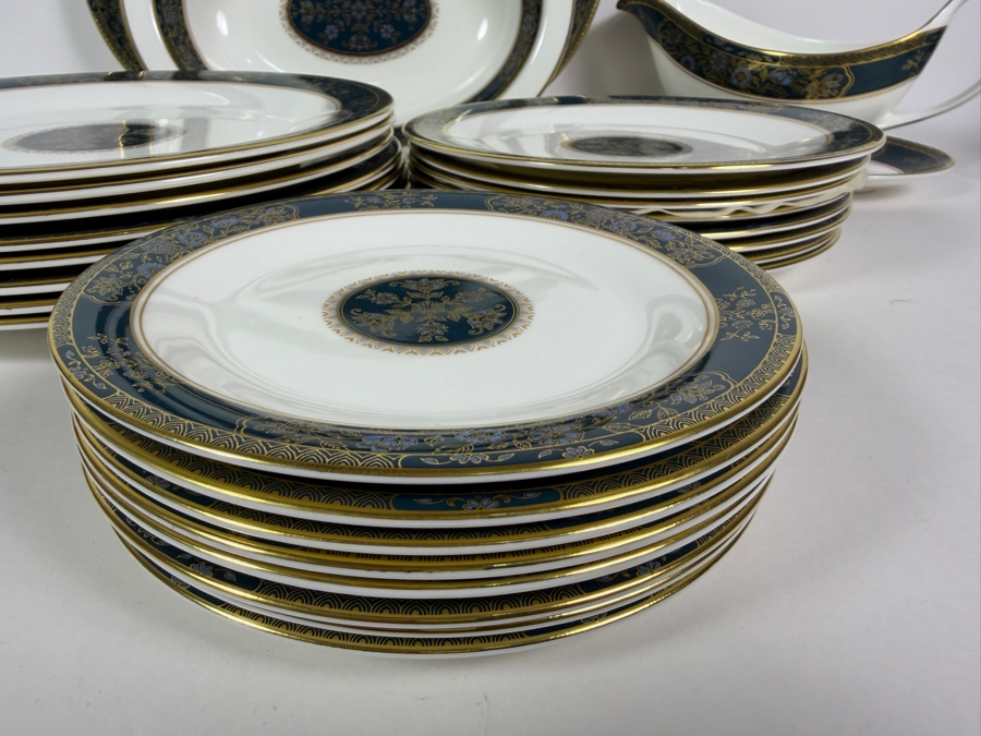 Just Added - Royal Doulton English Fine Bone China Set Carlyle Pattern H 5018 [Photo 5]