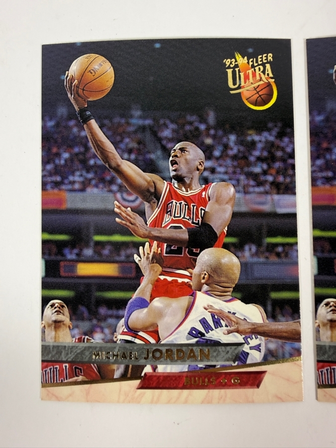 (3) 1993-1994 Fleer Ultra Michael Jordan #30 Basketball Trading Cards [Photo 2]