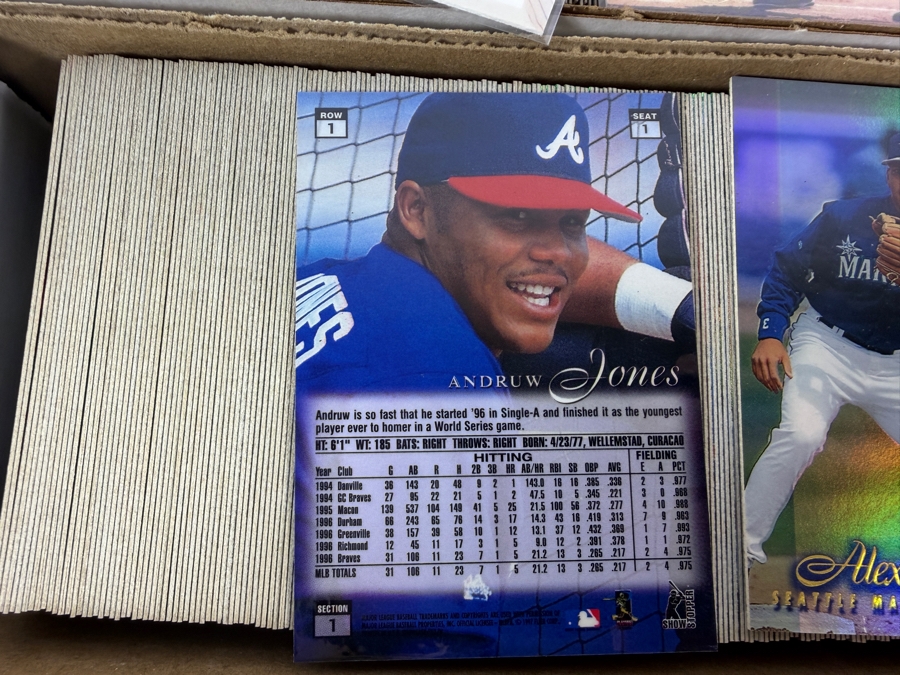 Collection of Vintage MBL Baseball Trading Cards Including MLB Rookie Cards - See Photos for Small Sampling [Photo 7]