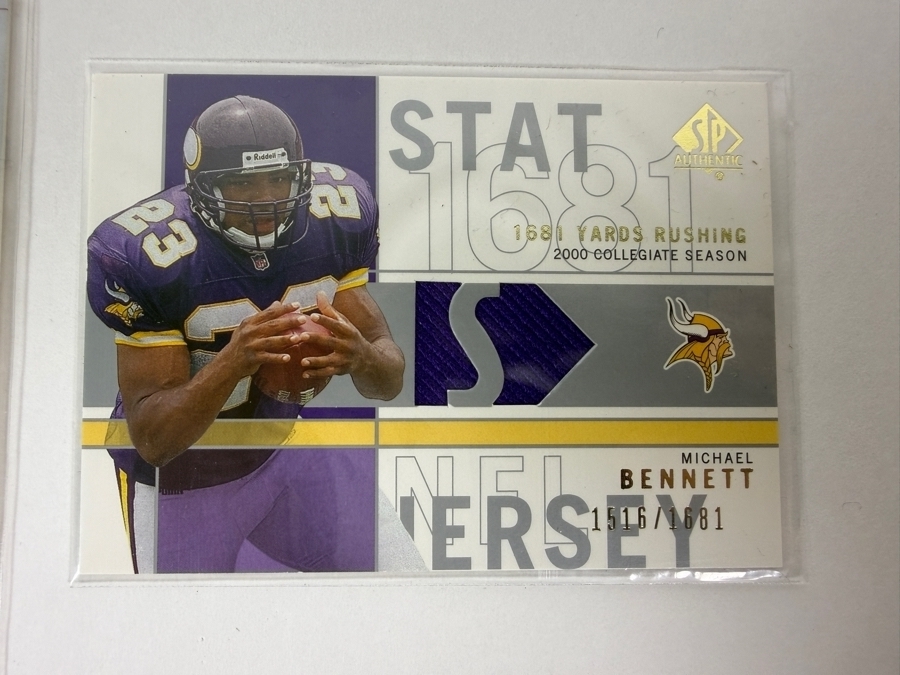 2001 SP Game Used Edition Authentic Fabric NFL Trading Cards: Shaun King #SK, Tiki Barber, J.J. Stokes and Michael Bennett [Photo 5]
