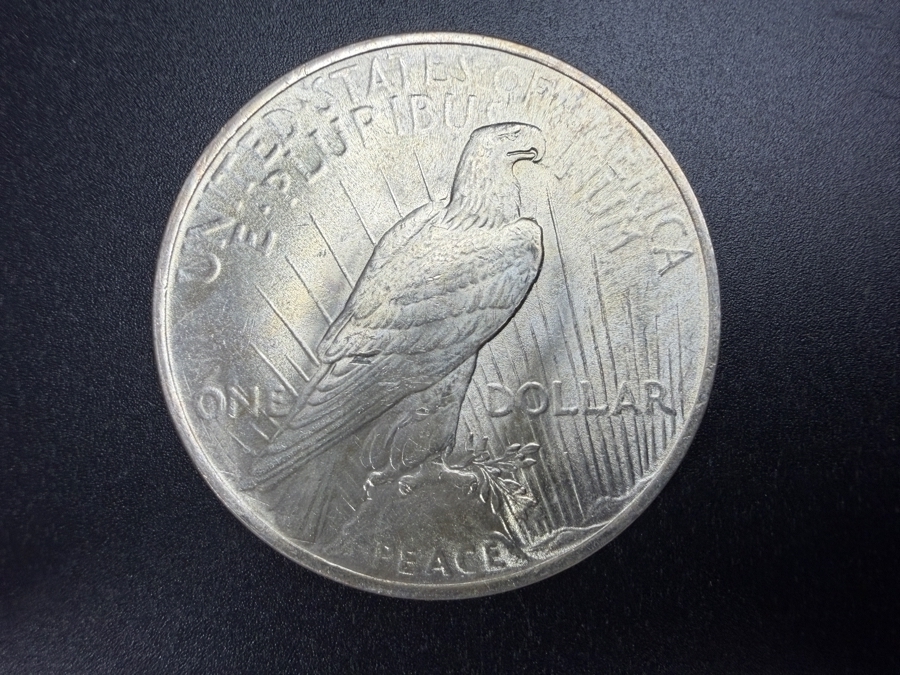 1922 Brilliant Uncirculated Peace Silver Dollar [Photo 3]
