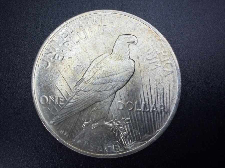 1922 Brilliant Uncirculated Peace Silver Dollar [Photo 3]