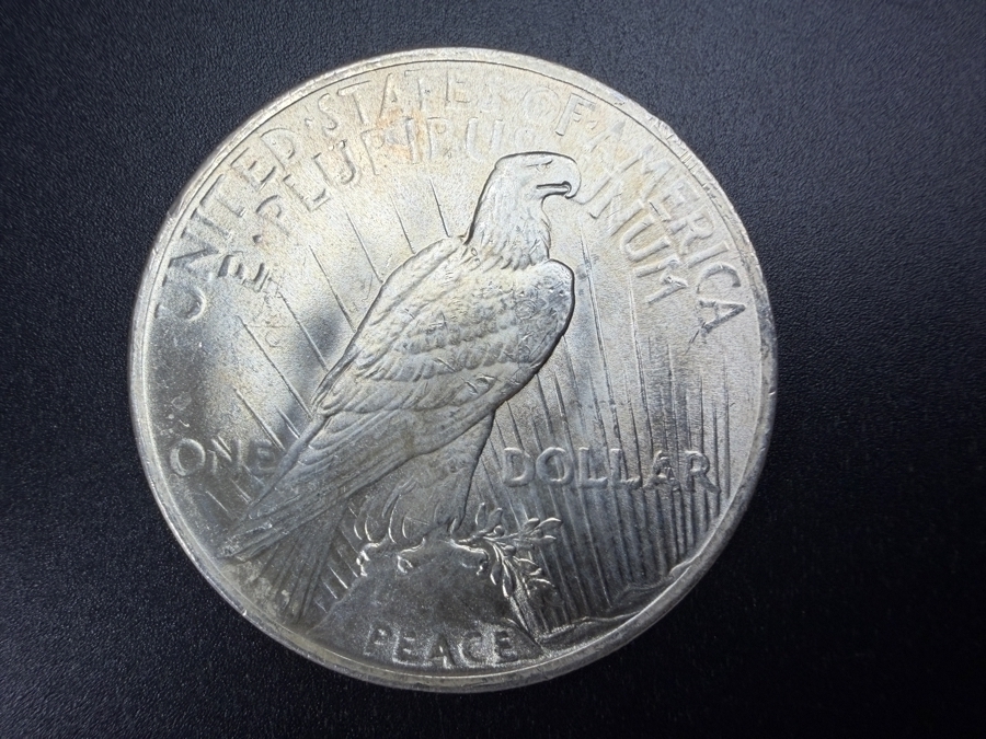 1922 Brilliant Uncirculated Peace Silver Dollar [Photo 3]