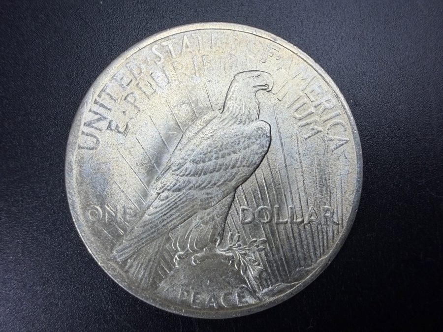 1922 Brilliant Uncirculated Peace Silver Dollar [Photo 3]