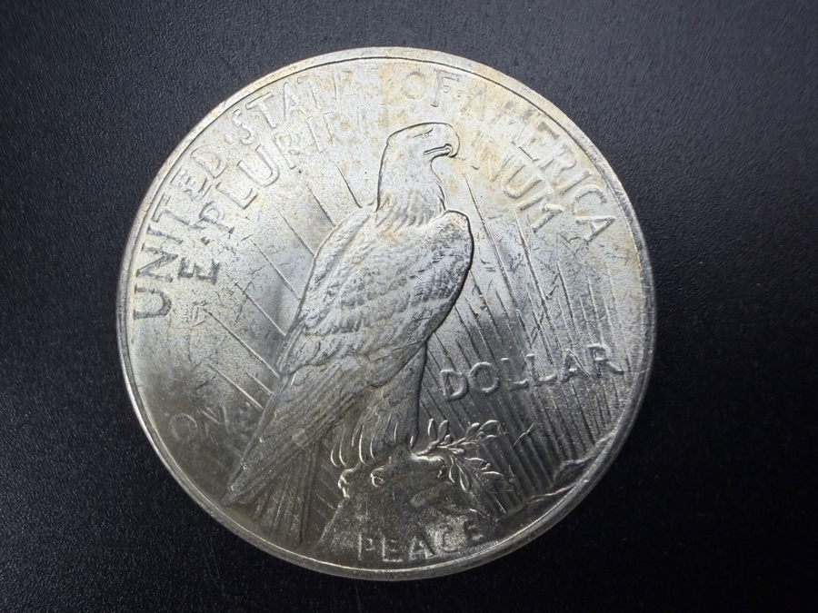 1922 Brilliant Uncirculated Peace Silver Dollar [Photo 3]