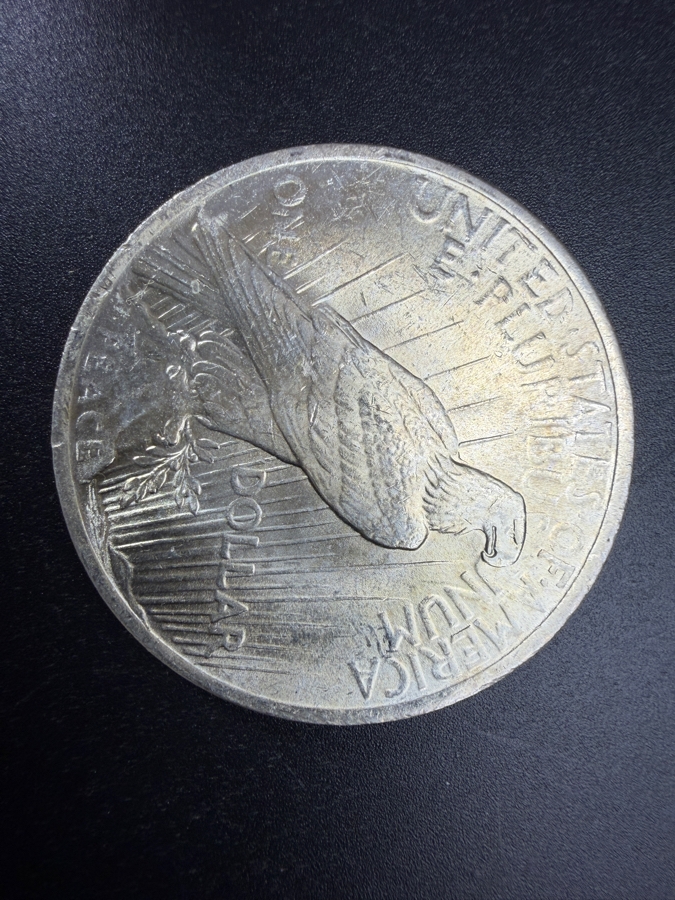 1922 Brilliant Uncirculated Peace Silver Dollar [Photo 3]