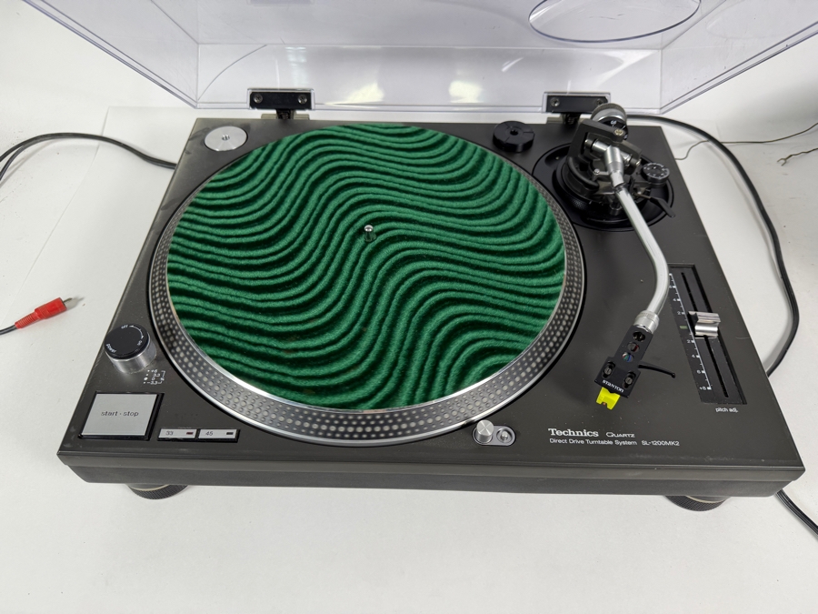 Technics SL-1200MK2 High-End Manual Direct Drive Turntable System With Stanton Headshell Dust Cover Estimate $450 - $800 [Photo 8]