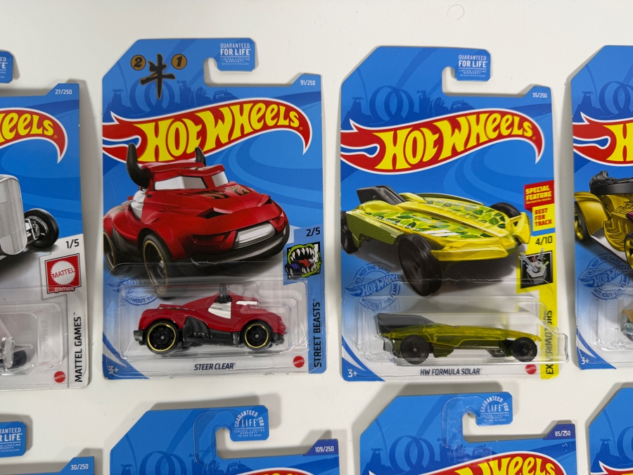 Just Added - (15) Vintage Hot Wheels Diecast Cars New in Packaging [Photo 3]