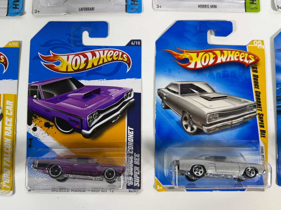 Just Added - (15) Vintage Hot Wheels Diecast Cars New in Packaging [Photo 9]