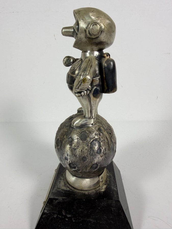Rare Vintage NASA Apollo Program 'Zero Defects' Apolloneer Award Statuette Astronaut Trophy Manufactured by General Electric (GE) Between 1965 and 1969 with 'Mississippi Test Support Department' Engraved on Back 8.5H [Photo 4]