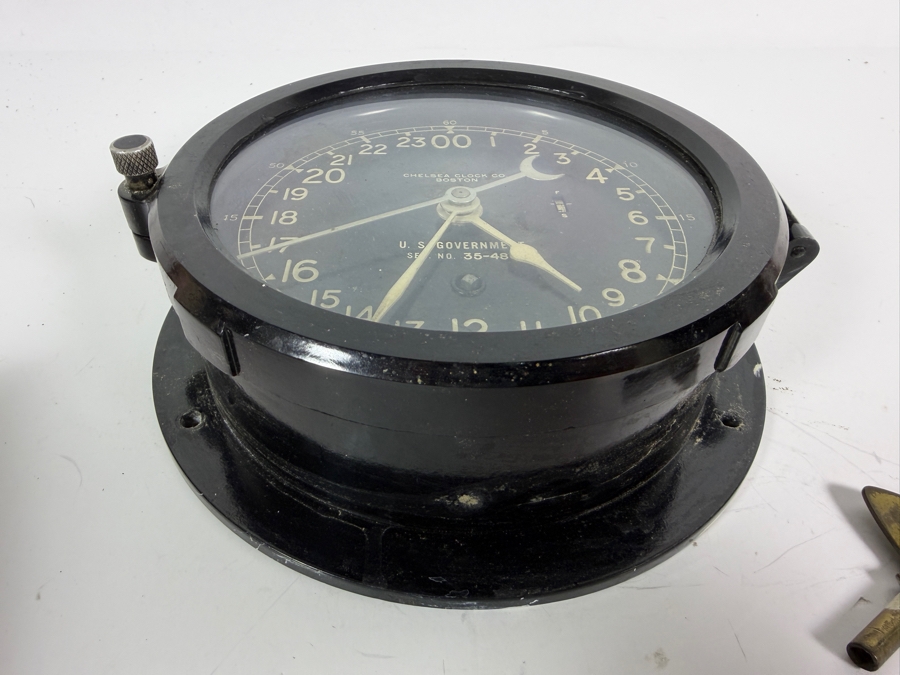 WWII Era Chelsea Clock Co Boston US Government 24 Hour Black Phenolic Deck Engine Room Clock With Key Working 7.75W [Photo 5]
