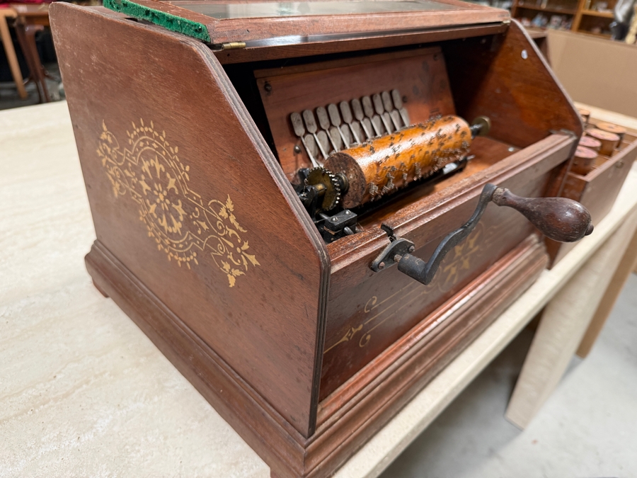 Working Antique Autophone Co Concert Roller Organ Hand Crank Cylinder Mechanical Music Box With Cased Wooden Cobs Set - Total of 10 Music Rolls 17W X 15D X 13H [Photo 8]