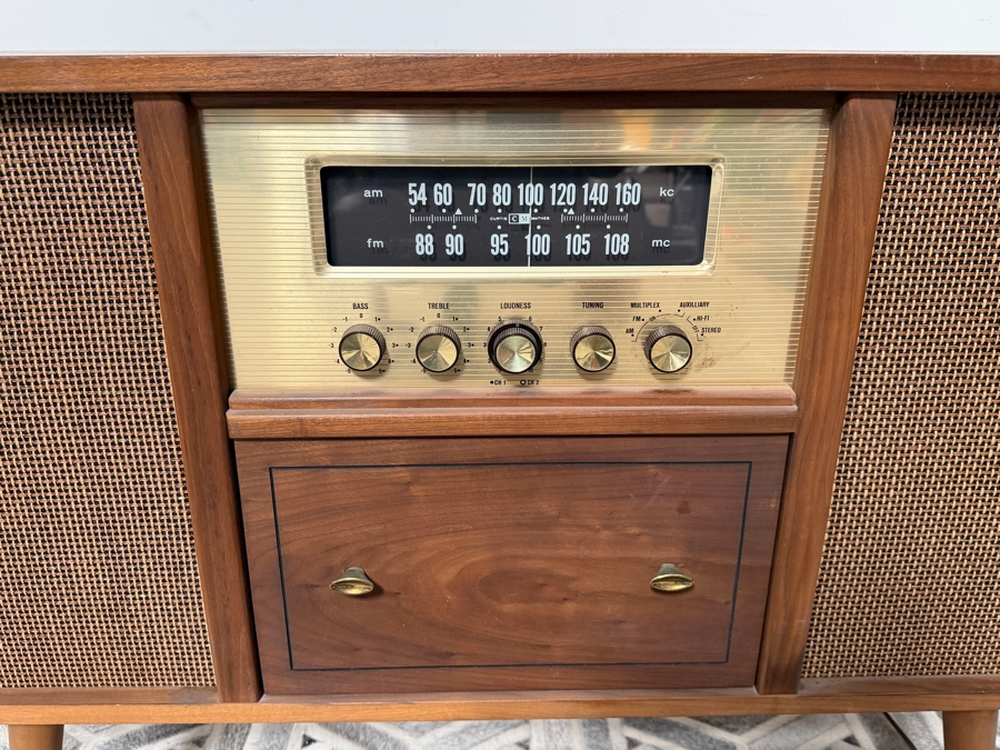 Mid Century Modern Walnut Tube Amplifier AM FM Radio Receiver Stereo Console On Tapered Legs - Needs Servicing 48W X 16D X 29.5H [Photo 3]