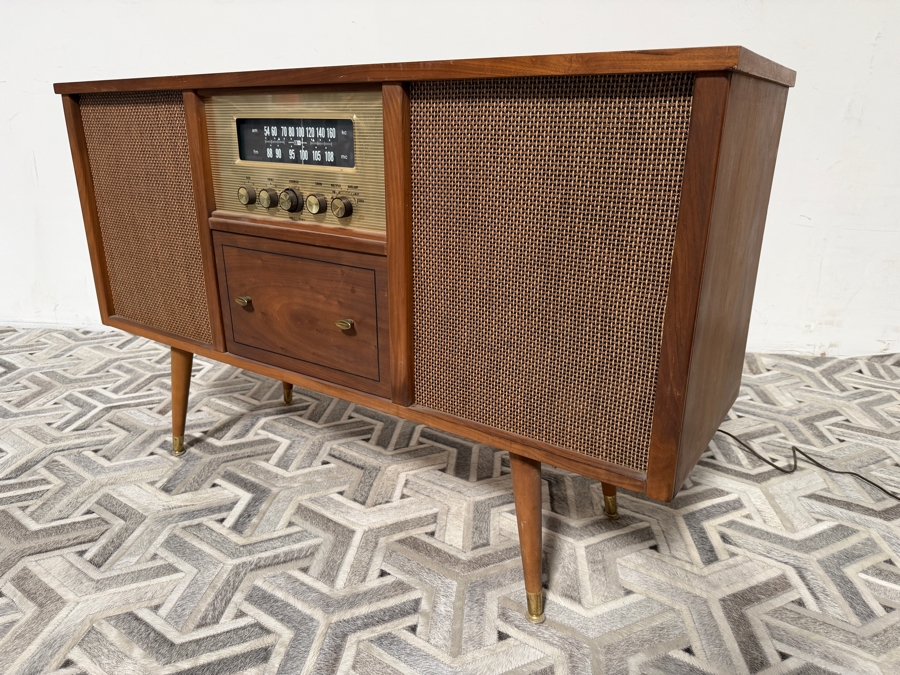 Mid Century Modern Walnut Tube Amplifier AM FM Radio Receiver Stereo Console On Tapered Legs - Needs Servicing 48W X 16D X 29.5H [Photo 5]