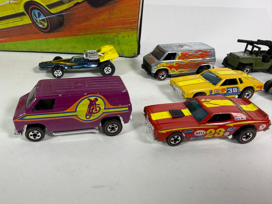 Just Added - Vintage Mattel Hot Wheels Redlines Cars Early Collection with Original 1969 Vinyl Collector's Race Case Storage Box - See Photos [Photo 32]