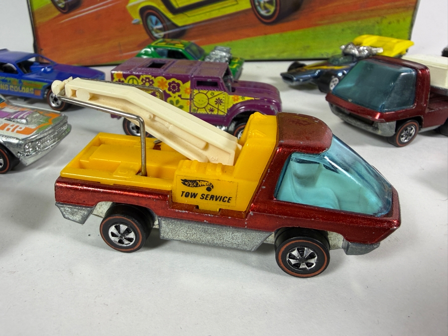 Just Added - Vintage Mattel Hot Wheels Redlines Cars Early Collection with Original 1969 Vinyl Collector's Race Case Storage Box - See Photos [Photo 19]