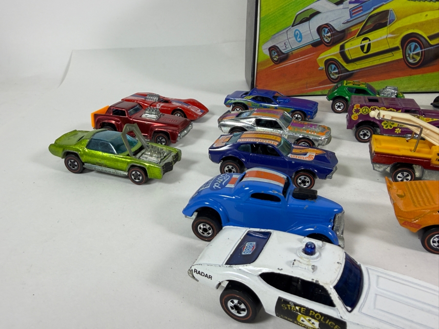 Just Added - Vintage Mattel Hot Wheels Redlines Cars Early Collection with Original 1969 Vinyl Collector's Race Case Storage Box - See Photos [Photo 3]