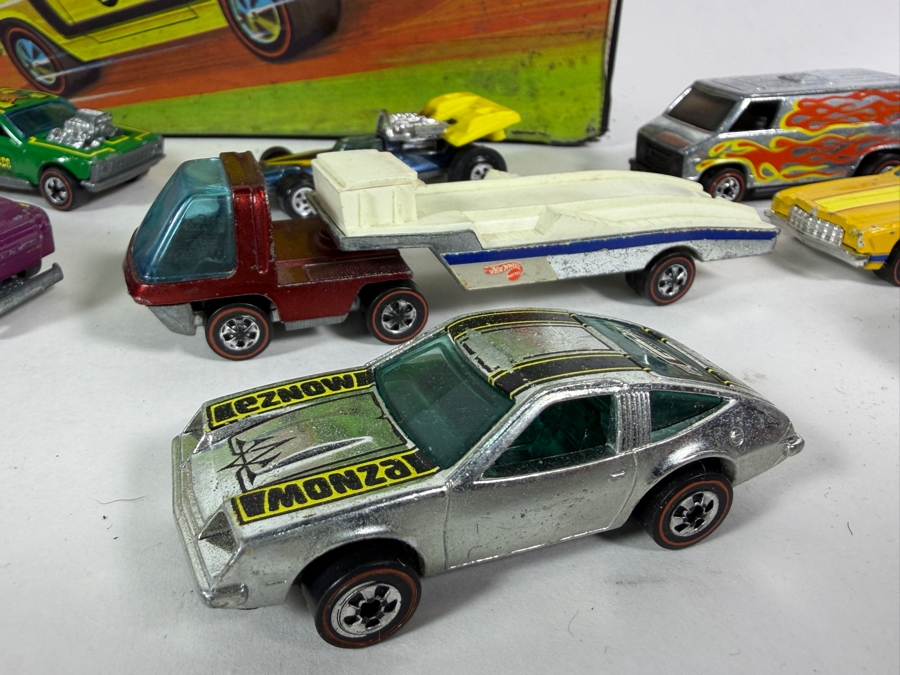 Just Added - Vintage Mattel Hot Wheels Redlines Cars Early Collection with Original 1969 Vinyl Collector's Race Case Storage Box - See Photos [Photo 26]