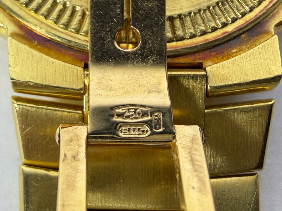 18K Solid Yellow Gold Men's Baume & Mercier Riviera Ref 87012 9 34mm Watch White Roman Numeral Dial Quartz Movement With Box 97.6g Estimate $9,500 to $12,500 [Photo 12]
