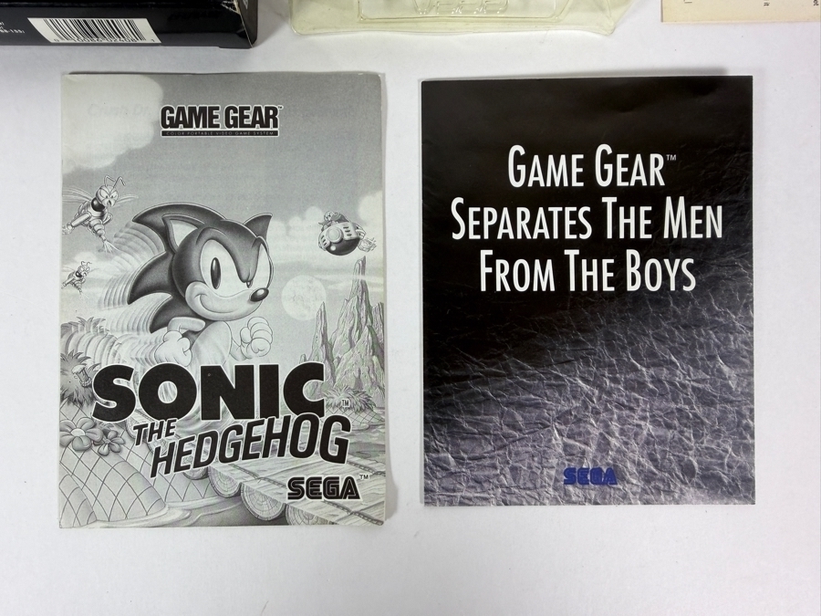 Sonic The Hedgehog Sega Game Gear Complete In Box CIB With Manual And Inserts Estimate $45 - $65 [Photo 4]