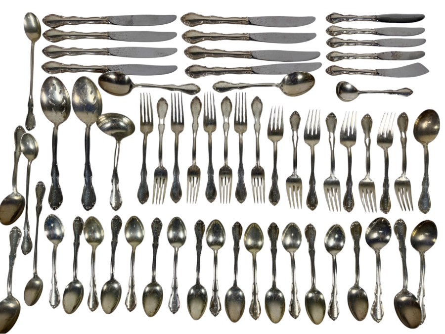 Towle Sterling Silver Flatware Service Fontana Pattern Multi Piece Set 1867.9g of Pure Sterling Silver (Knives Weigh an Additional 766.5g) Silver Melt Value $3,041 Not Including Knives