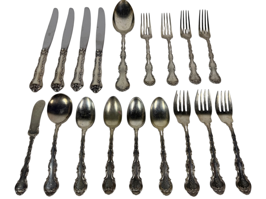 Gorham Sterling Silver Flatware Service 596.5g (Knives Weigh an Additional 281.4g) Silver Melt Value $971 Not Including Knives