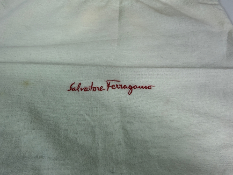 Salvatore Ferragamo Vara Beige Smooth Calfskin Leather Shoulder Bag Grosgrain Ribbon Gold-Tone Buckle With Dust Bag [Photo 3]