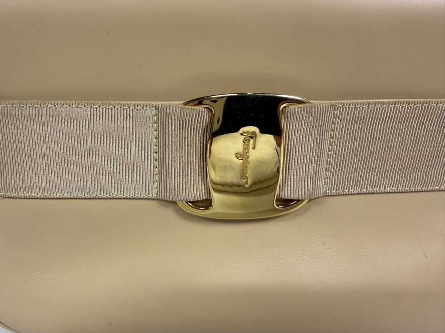 Salvatore Ferragamo Vara Beige Smooth Calfskin Leather Shoulder Bag Grosgrain Ribbon Gold-Tone Buckle With Dust Bag [Photo 2]