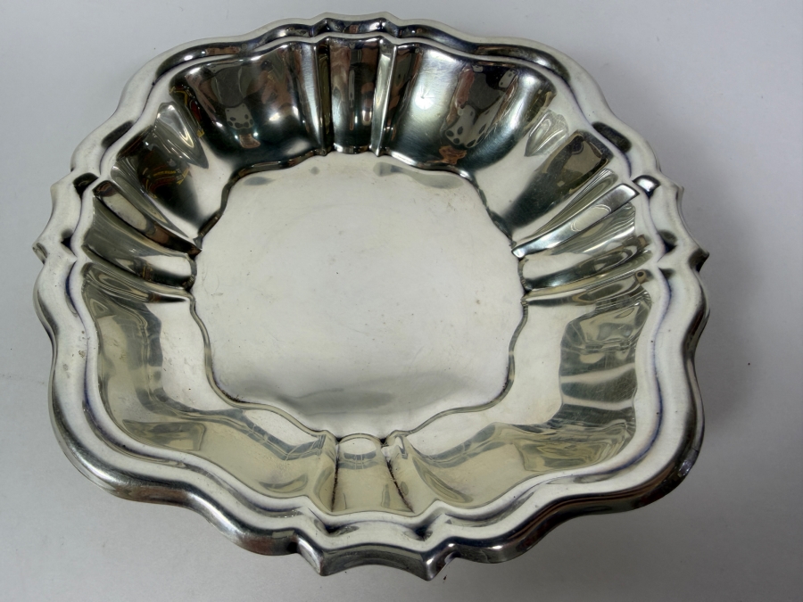 Vintage Lunt Sterling Silver Fluted Serving Bowl, Pattern 210 90.0g Silver Melt Value $147 [Photo 2]