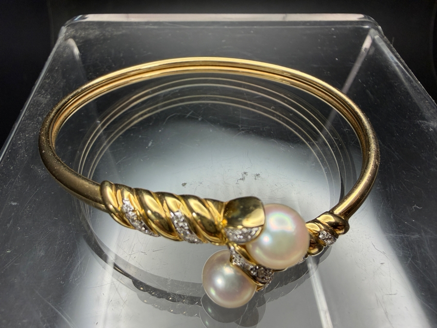 Vintage 14K Yellow Gold Diamond Accent Cultured Pearl Bangle Bracelet 11.0g Estimate $2,400 - $3,200 [Photo 6]