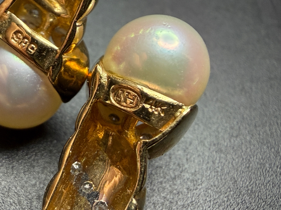 Vintage 14K Yellow Gold Diamond Accent Cultured Pearl Bangle Bracelet 11.0g Estimate $2,400 - $3,200 [Photo 9]