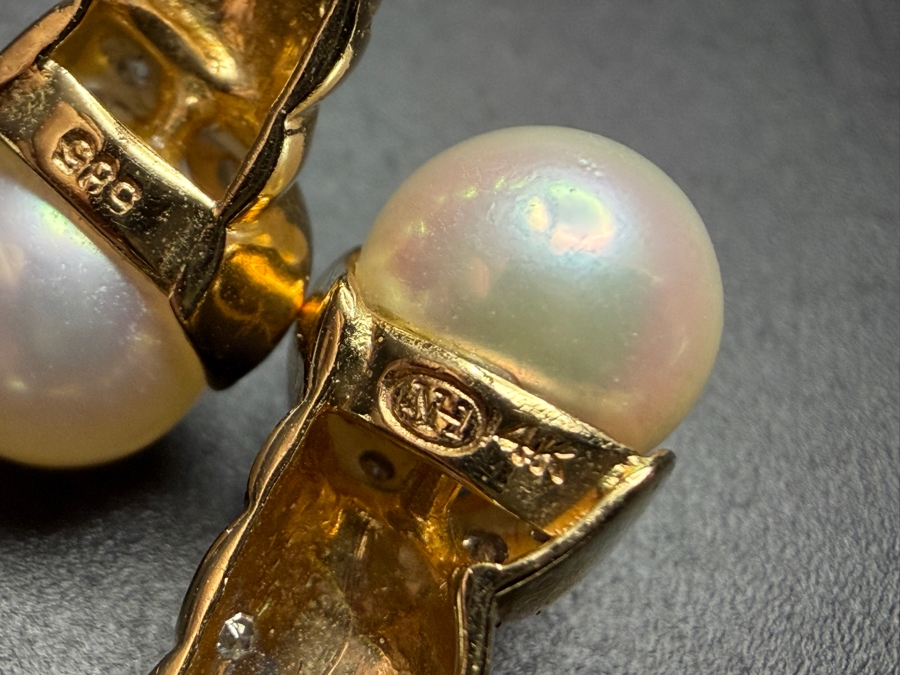 Vintage 14K Yellow Gold Diamond Accent Cultured Pearl Bangle Bracelet 11.0g Estimate $2,400 - $3,200 [Photo 10]