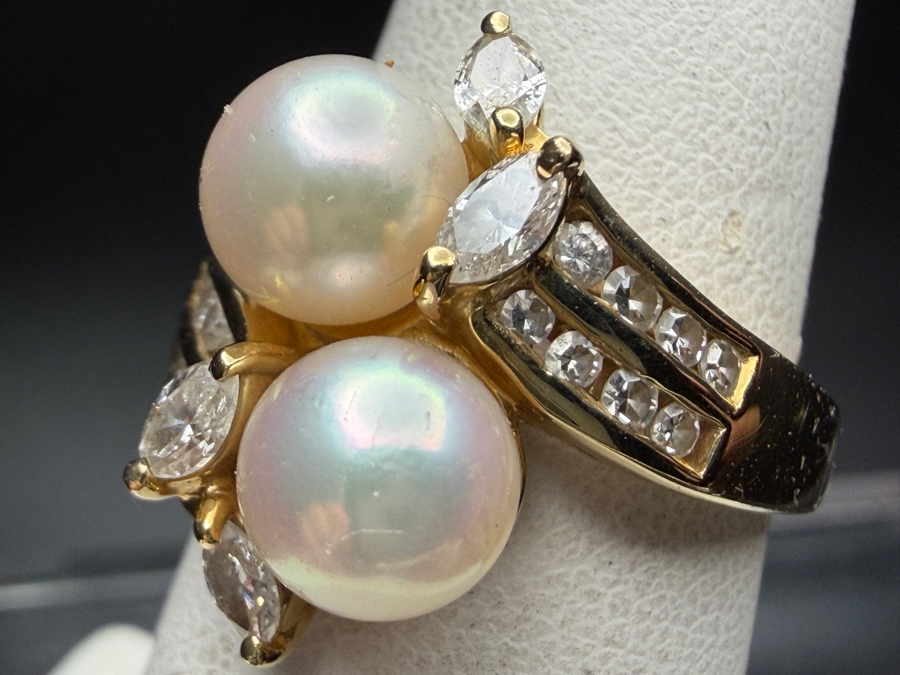 Stunning 14k Gold Ring Set with Cultured Pearls and Marquise and Channel Set Diamonds Size 7 5.4g Estimate $1,500 - $2,200 [Photo 4]