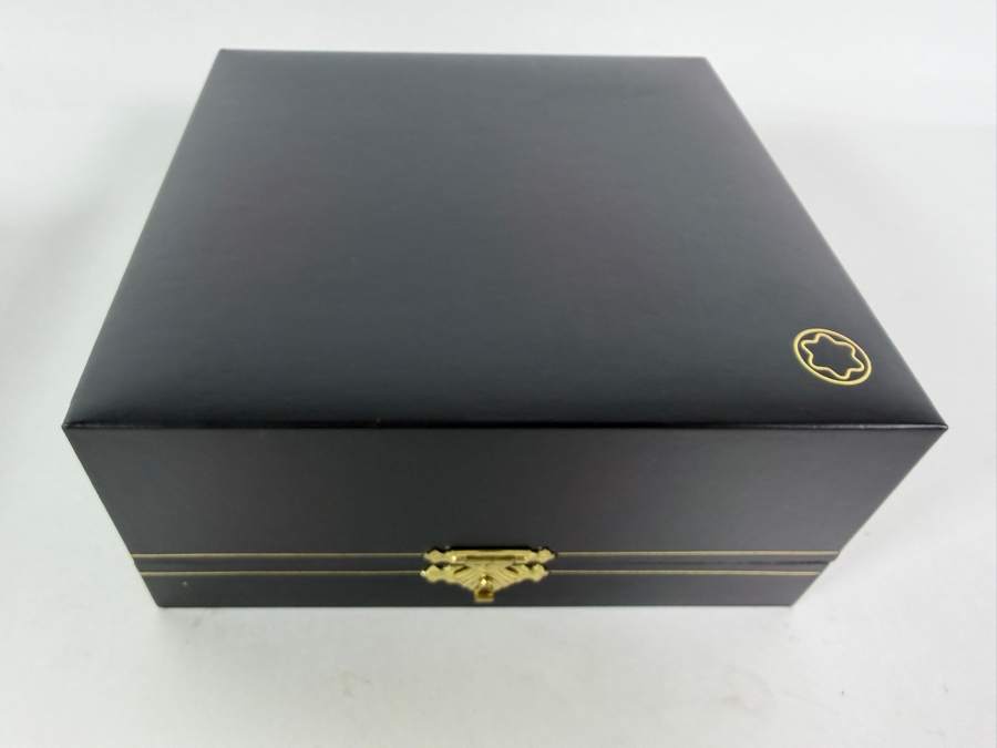 Montblanc Meisterstück 149 Fountain Pen Set Black Precious Resin Gold Plated Trim 18K Two Tone Gold Nib 4810 With Ink Bottle Service Guide Manual In Original Presentation Gift Box Estimate $400 - $650 [Photo 10]