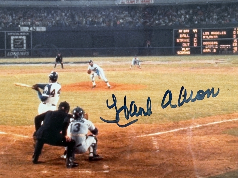 Hank Aaron Signed Atlanta Braves Record Breaking 715th Home Run 16x20 Photo Framed Steiner COA Estimate $400 - $800 [Photo 3]