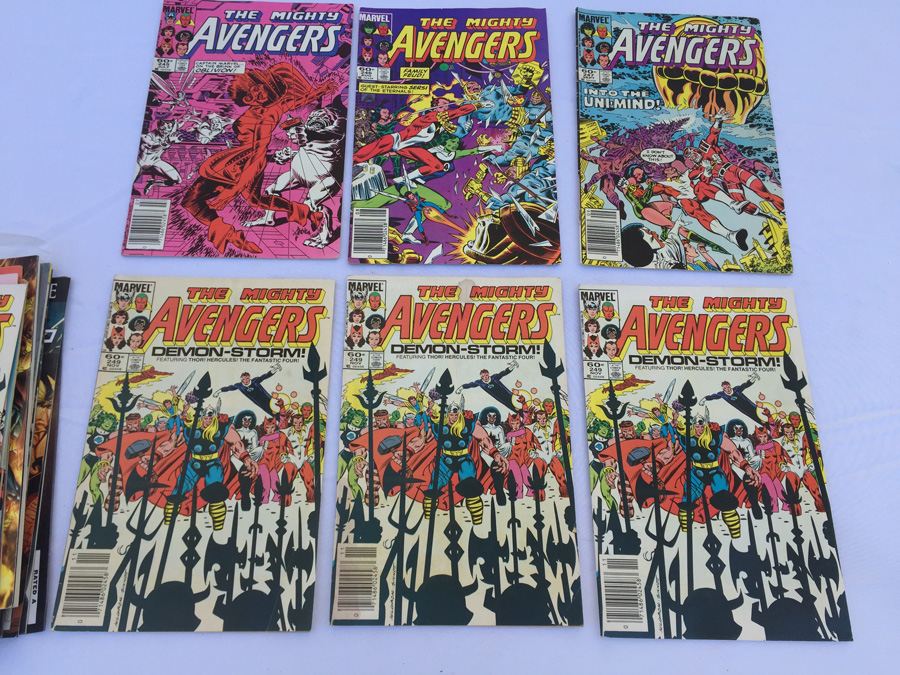 The Avengers, West Coast Avengers, The Mighty Avengers Comic Book Lot (104 Books) [Photo 16]