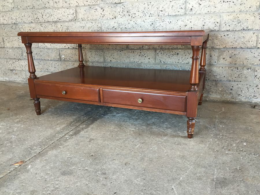 Pennsylvania House Mahogany Coffee Table [Photo 2]