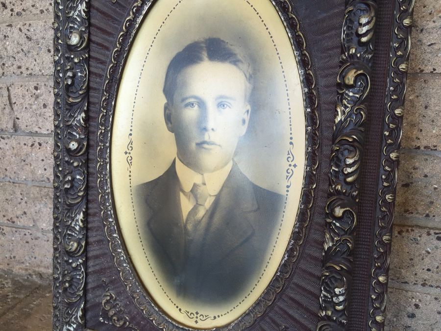 Vintage Wooden Frame With Photograph [Photo 7]