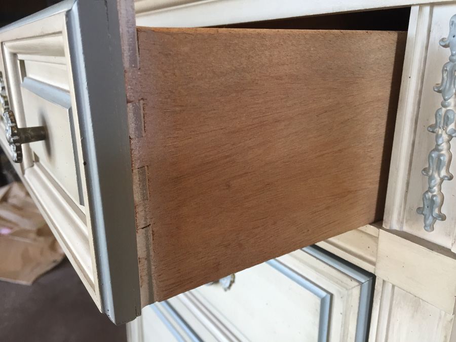 Mid-Century Dixie Lingerie Chest [Photo 8]