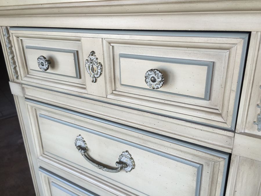 Mid-Century Dixie Lingerie Chest [Photo 5]