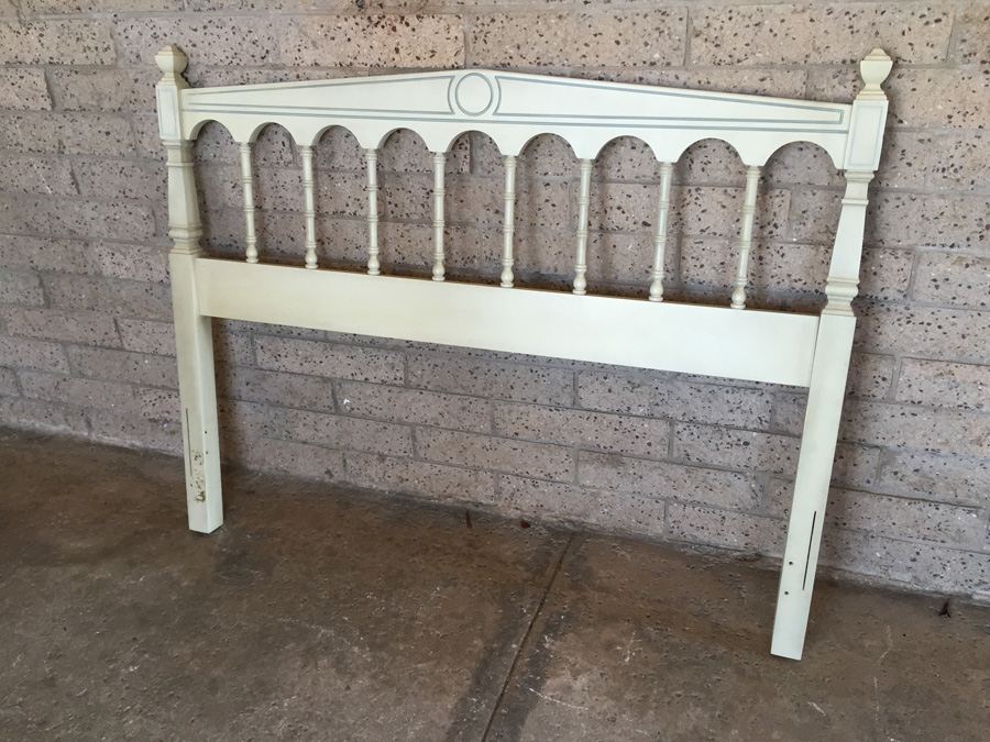 Mid-Century Dixie Queen Size Headboard [Photo 4]
